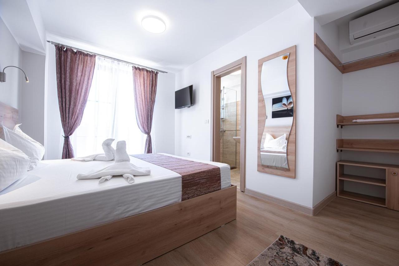 Hotel Polu-X Vama Veche Exteriér fotografie